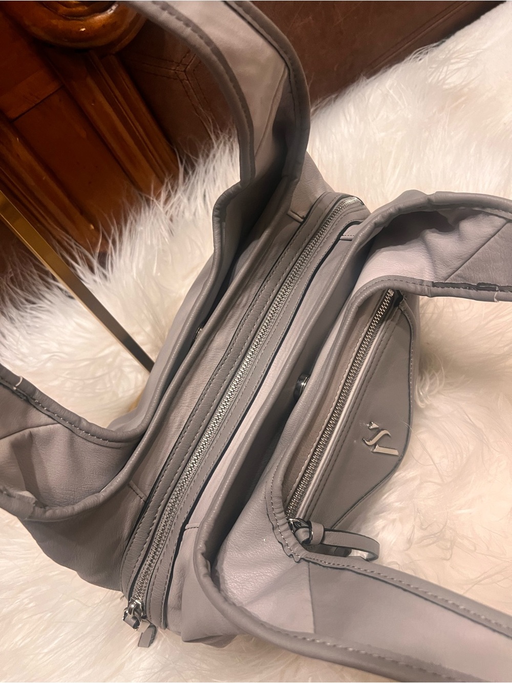 Simply Vera Vera Wang NWOT gray  shoulder bag - Picture 5 of 17